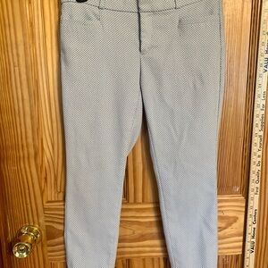Banana Republic Sloan Fit Capri Pant 0 Petite White / light Gray pattern Good
